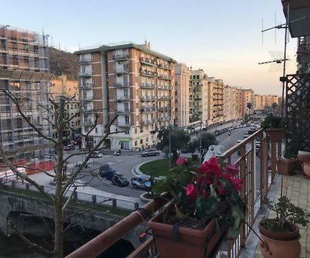 Casa Family & Friends Bed & Breakfast Salerno Luaran gambar