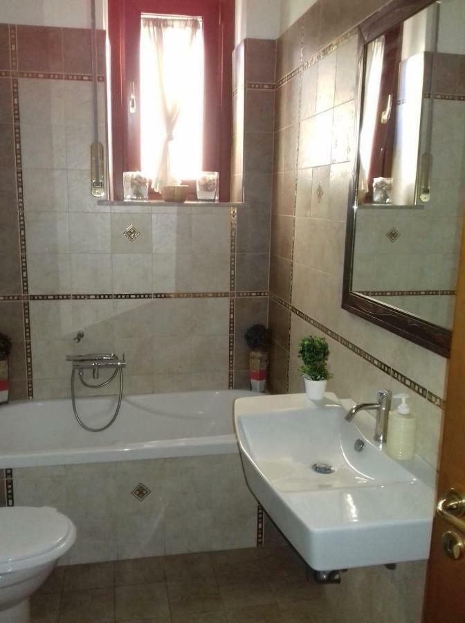 Casa Family & Friends Bed & Breakfast Salerno Luaran gambar